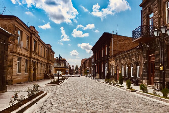 Day Trip to Gyumri: Black Fortress, Dzitoghtsyan Museum - Visiting the Dzitoghtsyan Museum