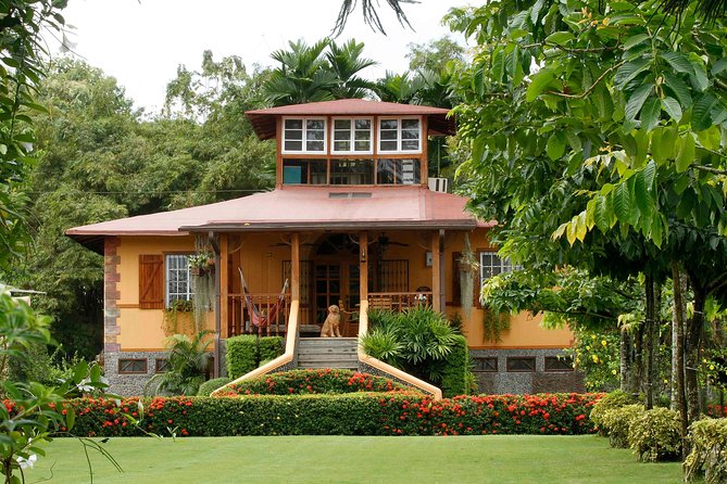 Day Trip to Hacienda La Danesa With Horseback Riding and Lunch