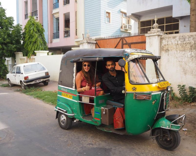 Delightful 2 Day Pink City Jaipur Sightseeing Tour By TukTuk