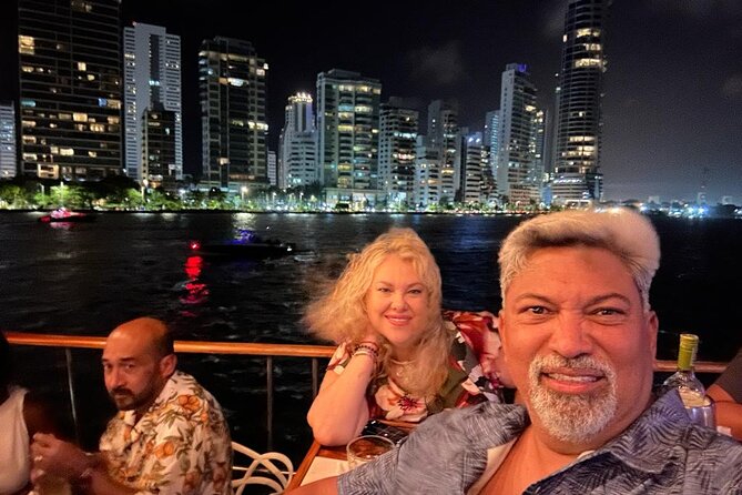 Dinner Cruise Tour Through the Bay of Cartagena