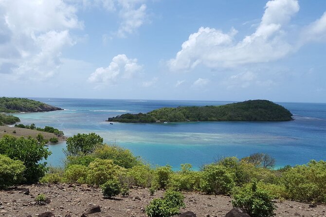 Discover the Islands in the Bay of Le Robert – Kayak Rental Half Day