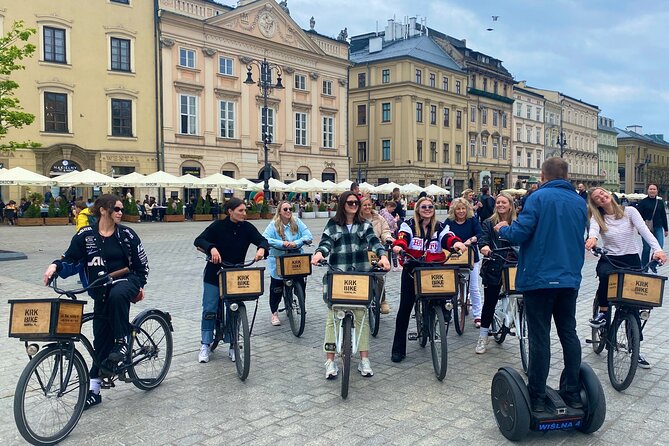 Discover the Jewish Quarter With a Bike Tour - Tour Overview