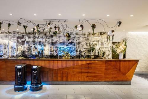 Dream Hollywood, by Hyatt Review
