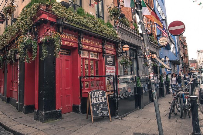 Dublin Private Custom Tour, Off-The-Beaten-Path in Temple Bar With a Local