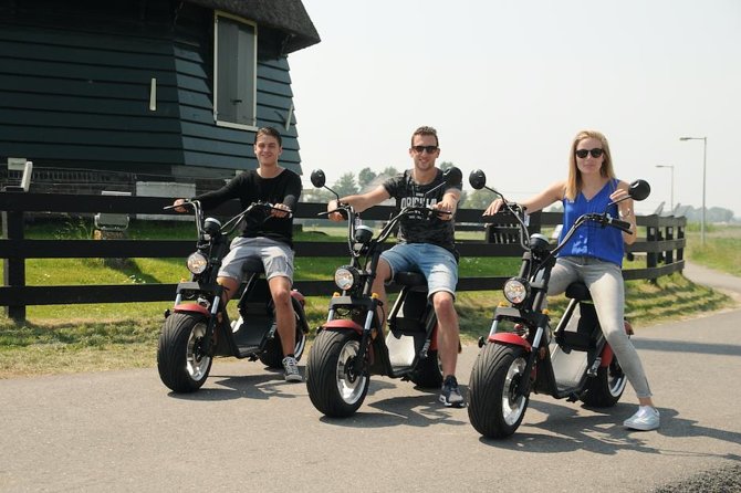 E-Scooter Rental Volendam – Countryside of Amsterdam