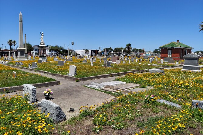 Echoes of the Ages: Secrets of Galvestons Broadway Cemetery.