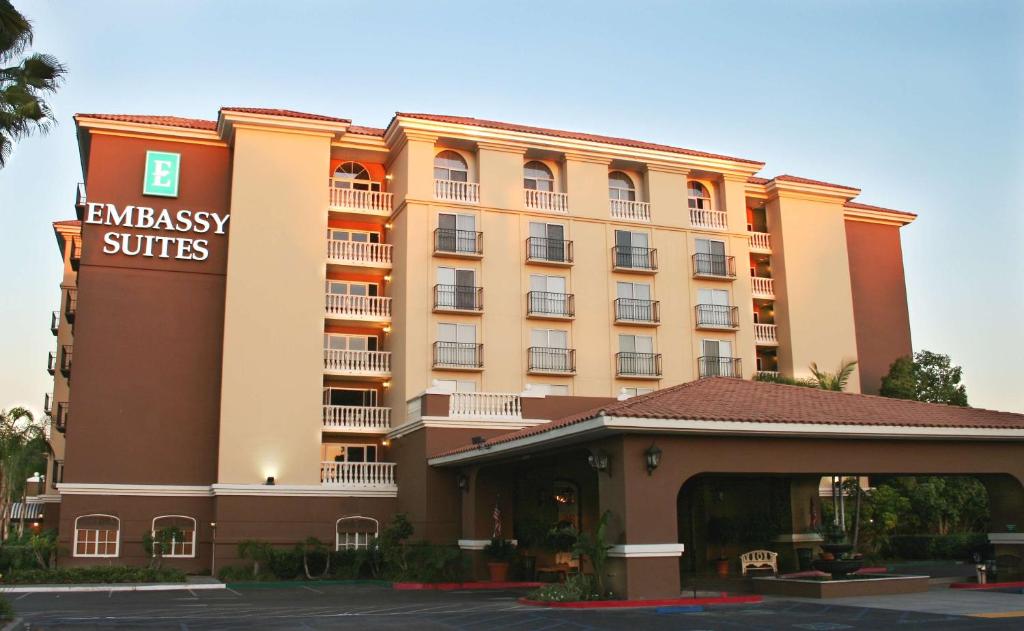 Embassy Suites by Hilton Anaheim North Review