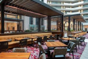 Embassy Suites by Hilton Walnut Creek - Convenient Location and Accessibility