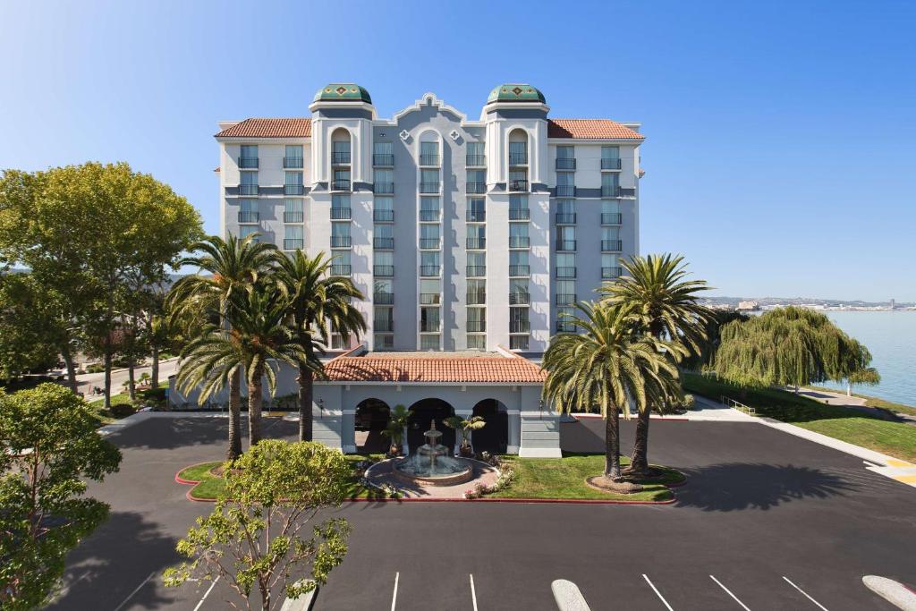 Embassy Suites San Francisco Airport – Waterfront Review