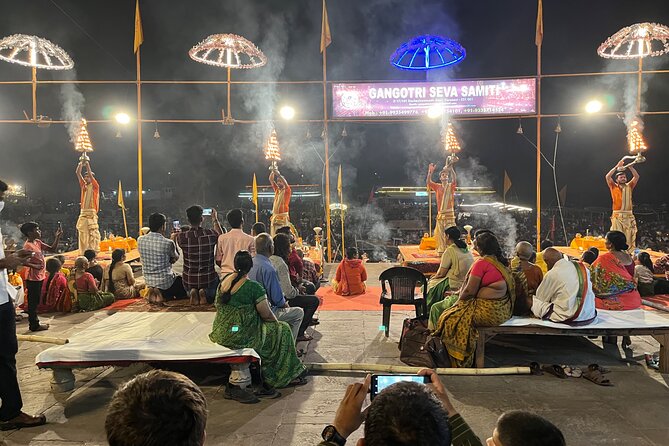 Evening Aarti of Mother Ganga Along With Walking Tour