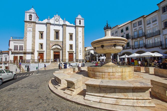 Évora Private Walking Tour With a Professional Guide