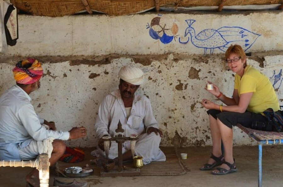 Experience Bishnoi Village & Camel Safari Tour