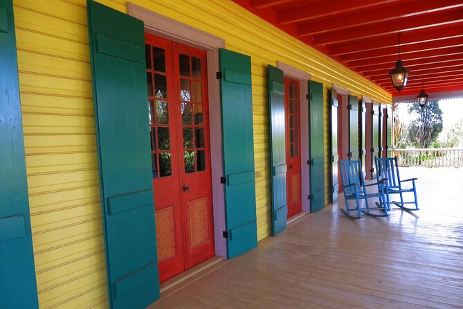 Experience Full-Day Laura Plantation & Pontoon Swamp Tour W/Transportation