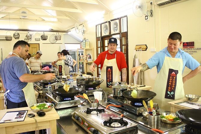Experience Malaysia: Authentic Malaysia Cooking Tour
