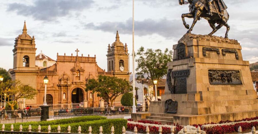Explore Ayacucho: Art, History and Nature