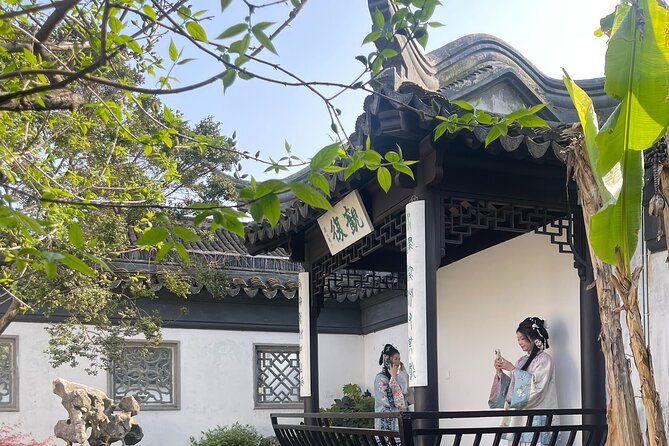 Explore Suzhous Hidden Gardens&Enchanting Tongli Ancient Town