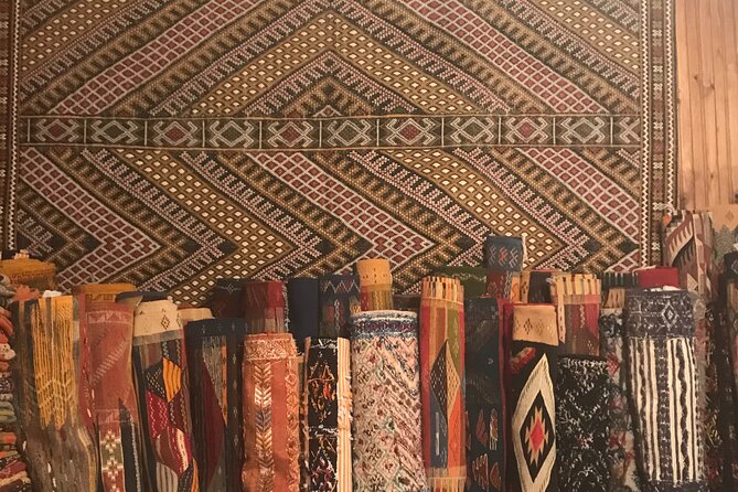 Explore the Hidden Gems and Main Sites of the Fes Medina