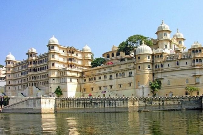 Explore Udaipur & Mount Abu Tour 4 Night 5 Days By Car & Driver - Tour Overview