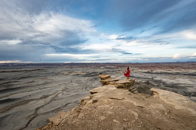 Factory Butte and Moonscape Overlook Guided Tour