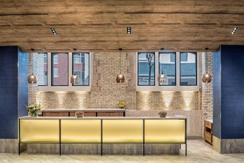 Fairfield Inn & Suites by Marriott New York Manhattan/Times Square South - Location and Accessibility