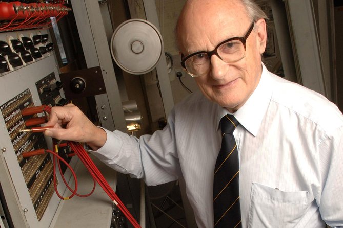 Family Day Ticket (2 Adults, up to 3 Children) - Museum Highlights