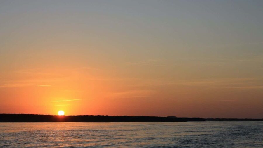 Faro: Ria Formosa Guided Sunset Tour by Catamaran - Tour Overview