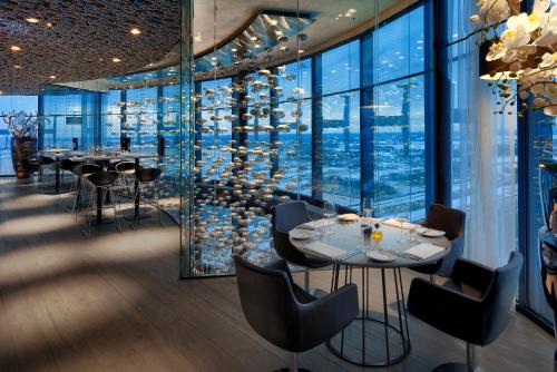Fletcher Hotel Amsterdam - Location and Accessibility