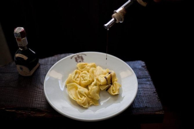 Food Tour: Parmigiano, Balsamic, Red Wine, Lunch,Transport - Tour Overview