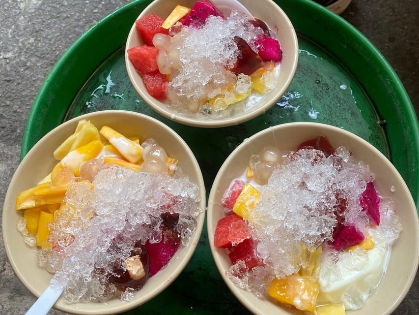 Foodie Tour in Hanoi: Taste 7+ Dishes and Visit Train Street
