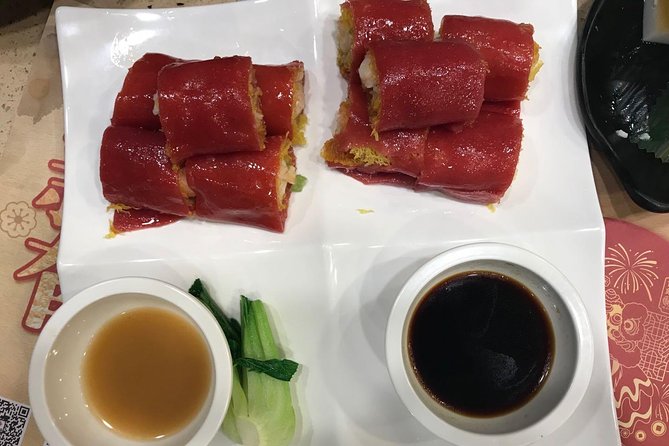 Foodies Tour In The Old Town of Guangzhou