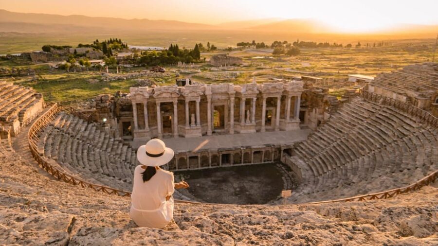 From Antalya: Pamukkale and Hierapolis Tour With Lunch