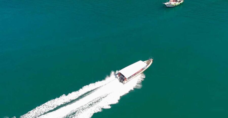 From Aracatiba: Speedboat Transfer to Angra Dos Reis