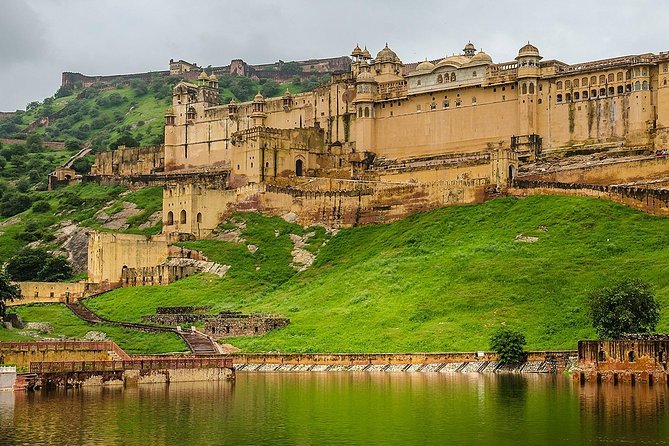 From Delhi: 5-Day Golden Triangle Tour & Ranthambore Tiger Safari