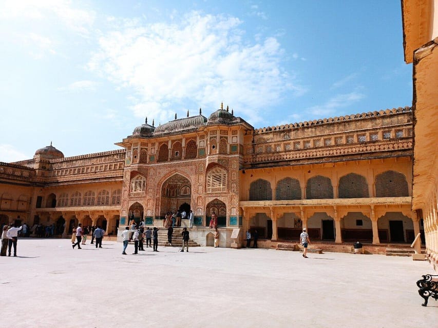 From Delhi: Jaipur City Private Day Tour by Fast Train