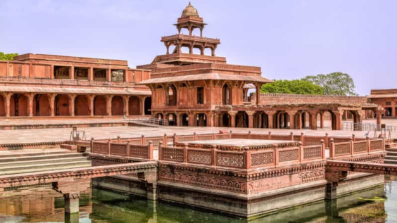 From Delhi: Overnight Taj Mahal & Agra City Tour by Car
