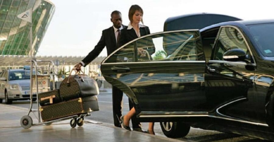From Delhi : Private Transfer To Agra