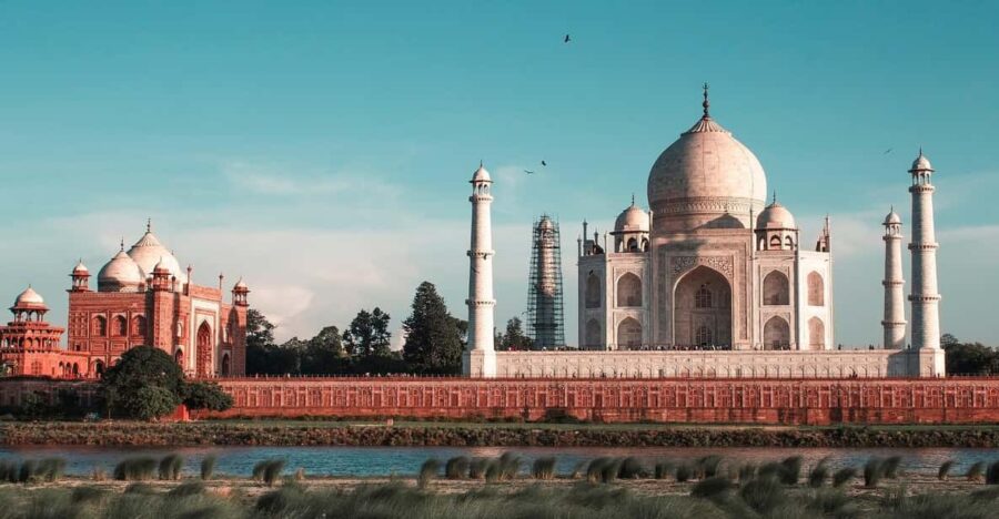 From Delhi: Same Day Taj Mahal, Agra Day Tour By Car