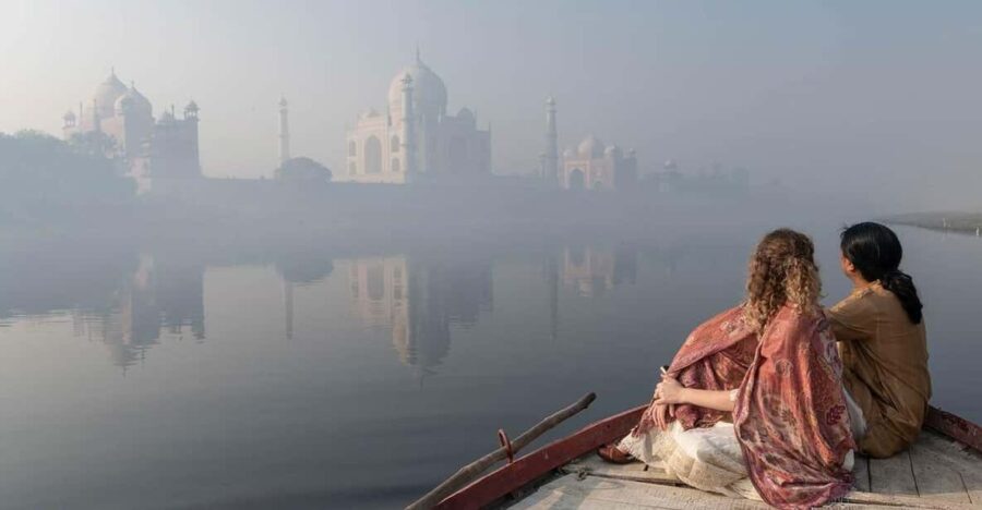 From Delhi: Same Day Taj Mahal Agra Tour With Mughlai Lunch