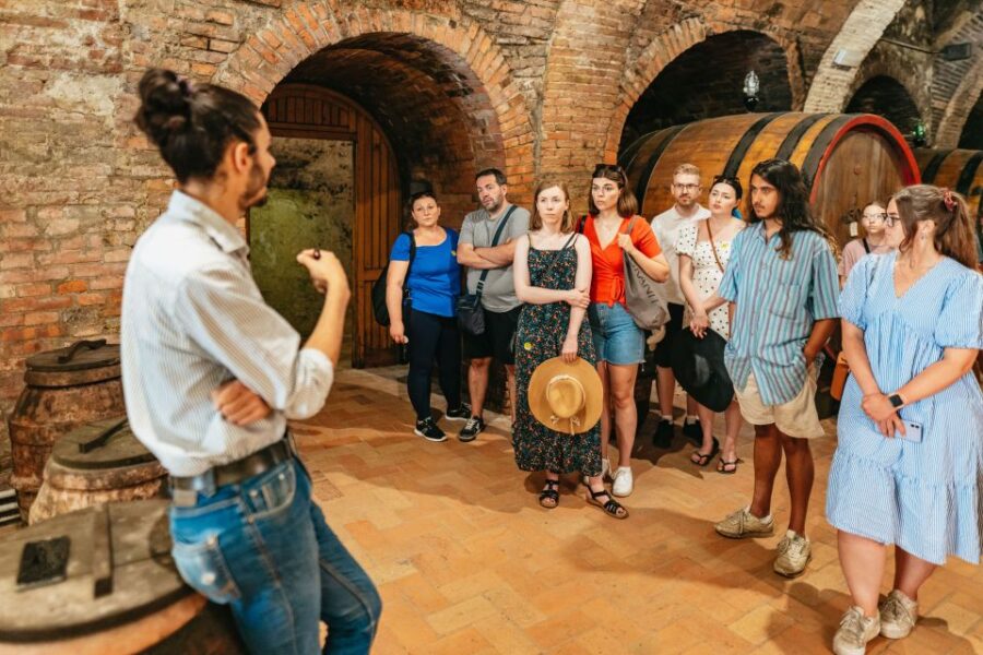 From Florence: Val DORCIA Tour With Wine Tasting