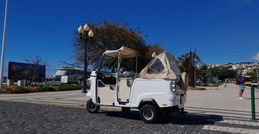 From Funchal: Câmara De Lobos Guided Tuk-Tuk Tour