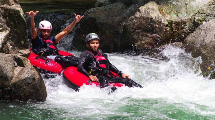 From Guatape:Paragliding and River Tubing Private Experience