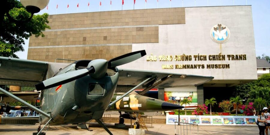 FROM HO CHI MINH: AFTERNOON SAIGON CITY TOUR HAFT DAY BY CAR