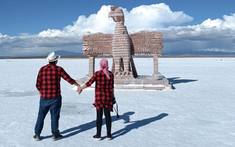From La Paz: Bolivia and Uyuni Salt Flats in 5 Days/4 Nights