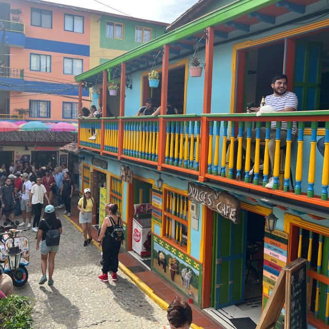 From Medellín: Guatapé & Peñol Rock Private Day Tour - Tour Overview