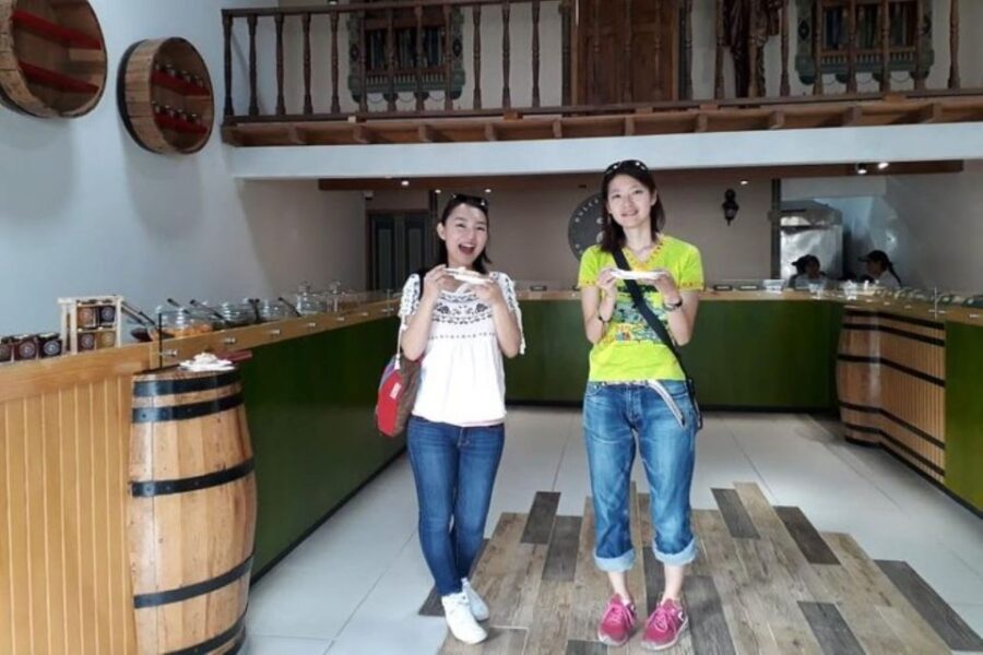 From Medellín: The Retiro Private Tour With Food Tastings