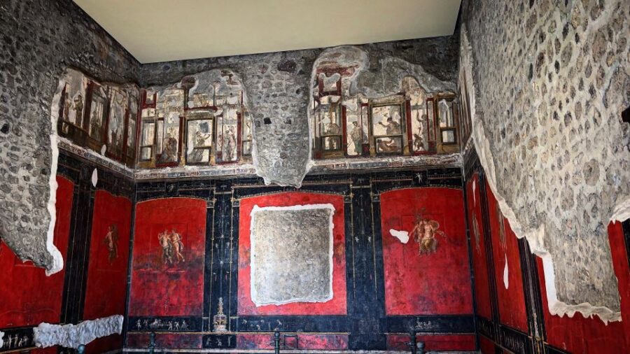 From Naples: Pompeii Guided Tour With Skip-The-Line Tickets