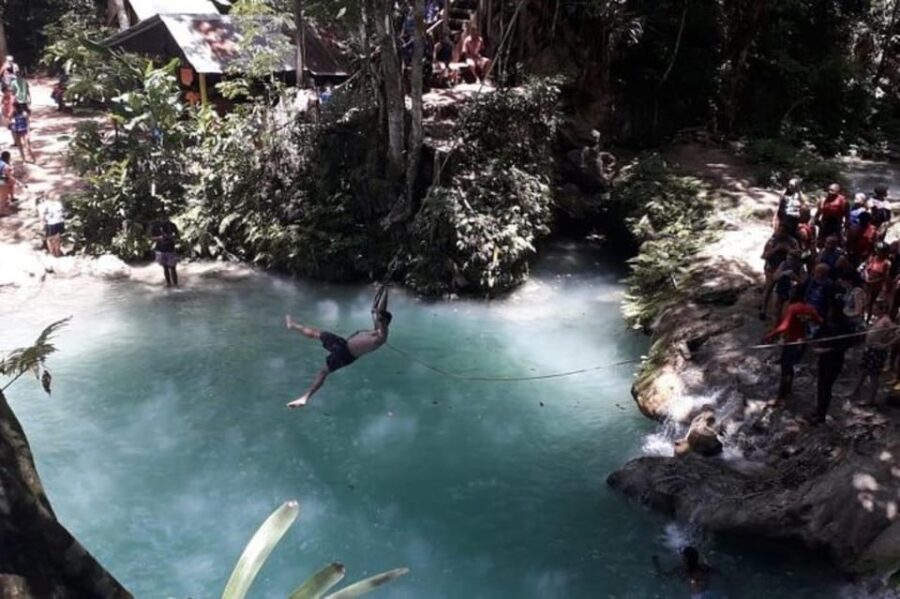 From Ocho Rios: Blue Hole, Dunns River & Tubing Tour