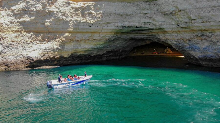 From Portimão: Benagil Boat Tour With Local Guide