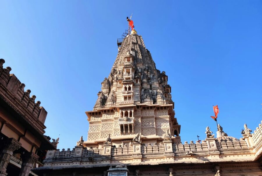From Pune: Maharashtra Jyotirlinga and Sai Baba Temple Tour
