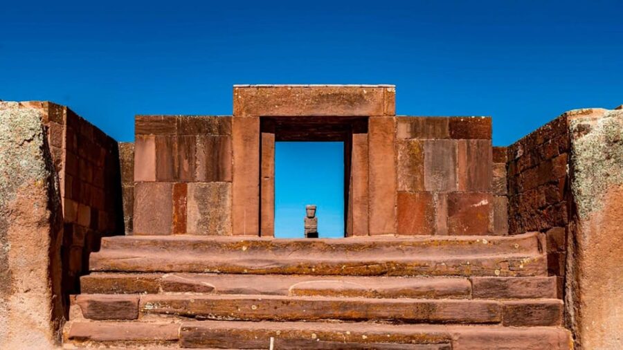 From Puno | Tour to La Paz and Tiwanaku